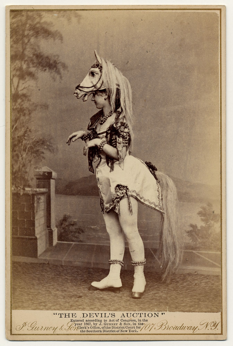 Illustration for article titled The First Ever Cosplay Photos, From the 1890s